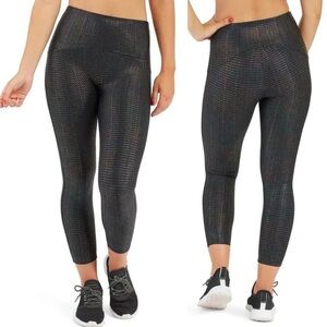 SPANX METALLIC MIST PRINT ACTIVE 7/8 LEGGINGS - SIZE Medium Booty Boosting